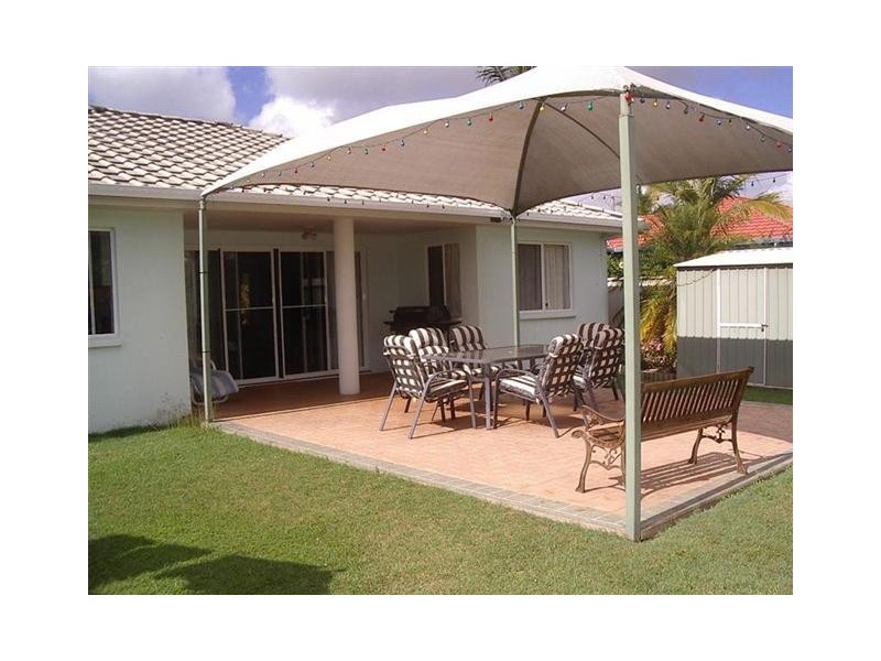 15 Oceanview Street, Hervey Bay QLD 4655