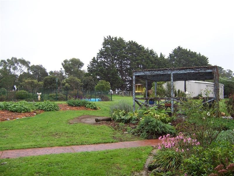 11 Sherwood Court, Drouin VIC 3818
