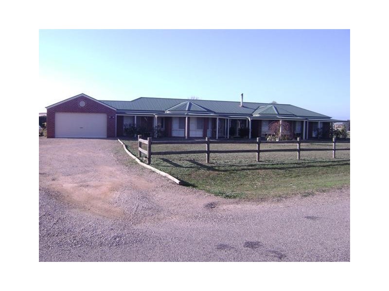 8 Chardonnay Drive, Milawa VIC 3678
