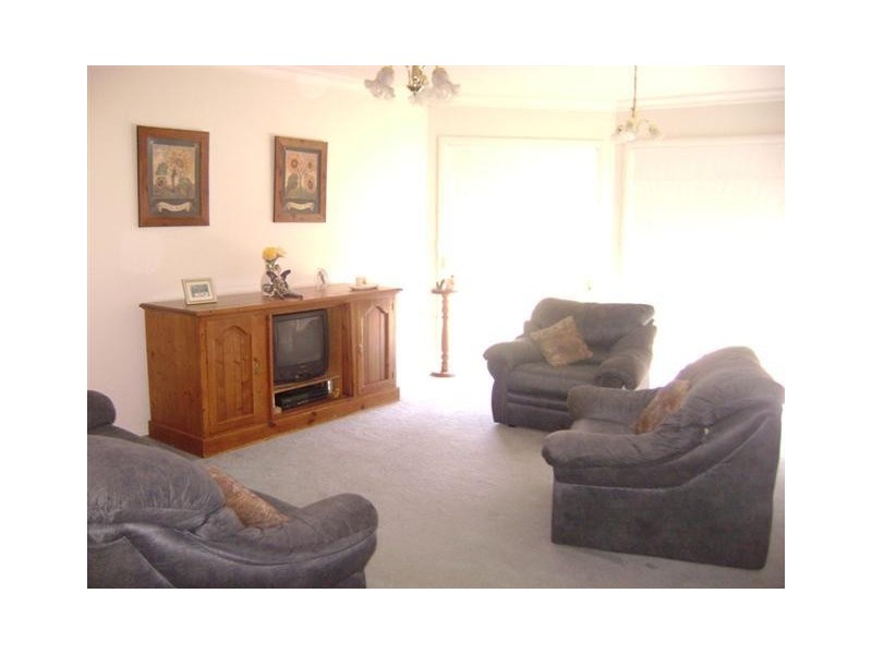 8 Chardonnay Drive, Milawa VIC 3678