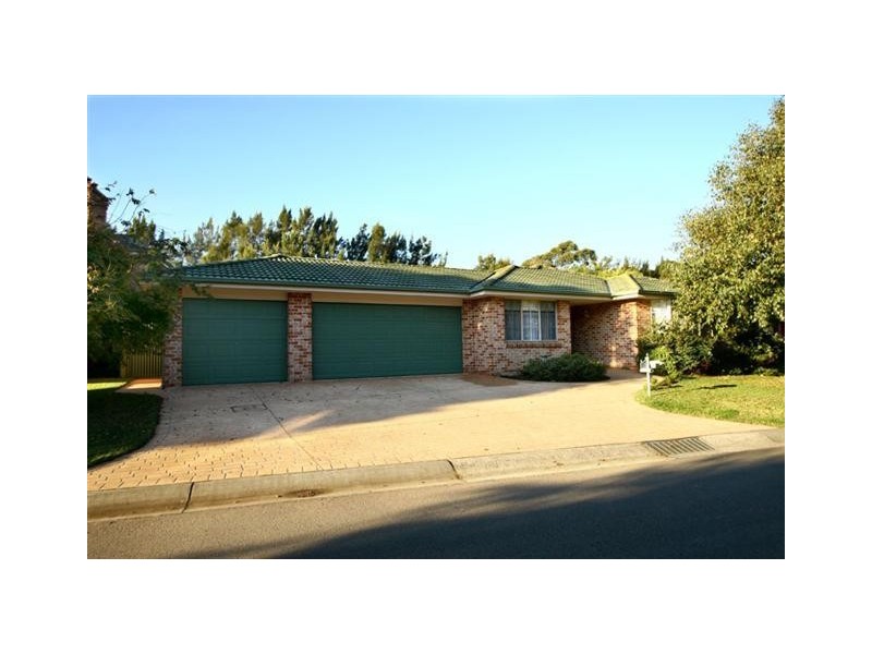 9 Coronata Drive, Figtree NSW 2525