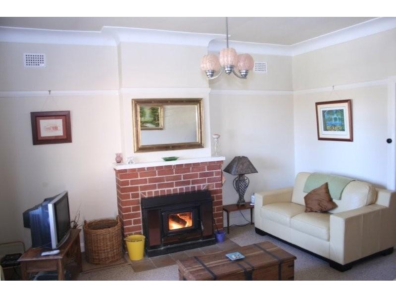 24 Levien Avenue, Tamworth NSW 2340