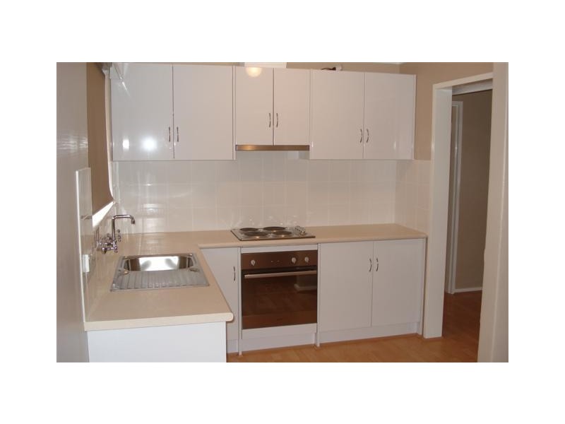 72 Victoria Parade, Midvale WA 6056