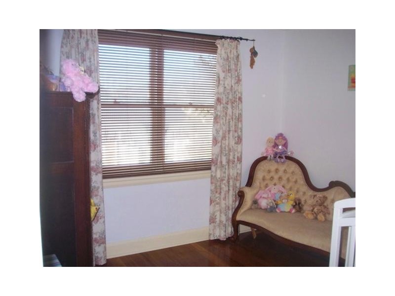 2 Chifley Street, Kings Meadows TAS 7249