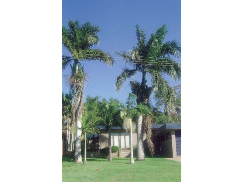 11 Meghan Crescent, Qunaba QLD 4670