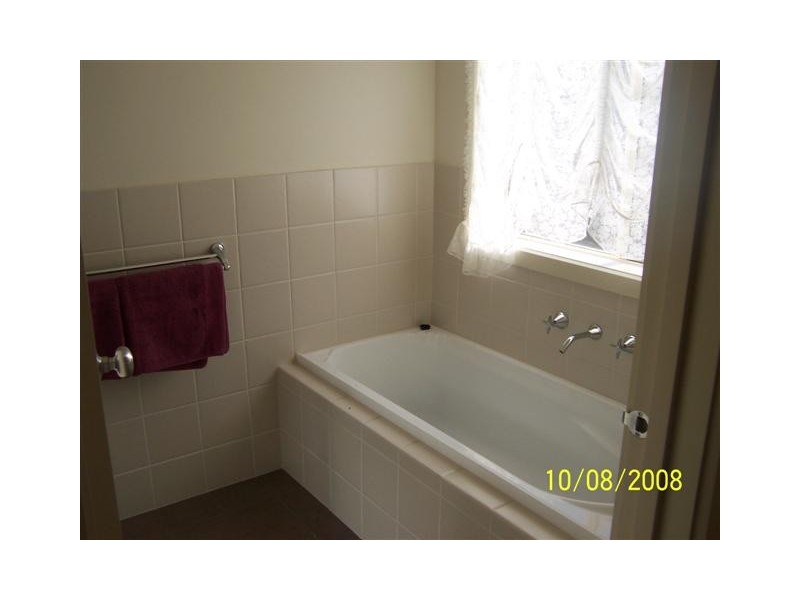 2 Ridge Place, Aberfoyle Park SA 5159