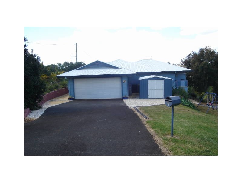 1 Henderson Place, Modanville NSW 2480