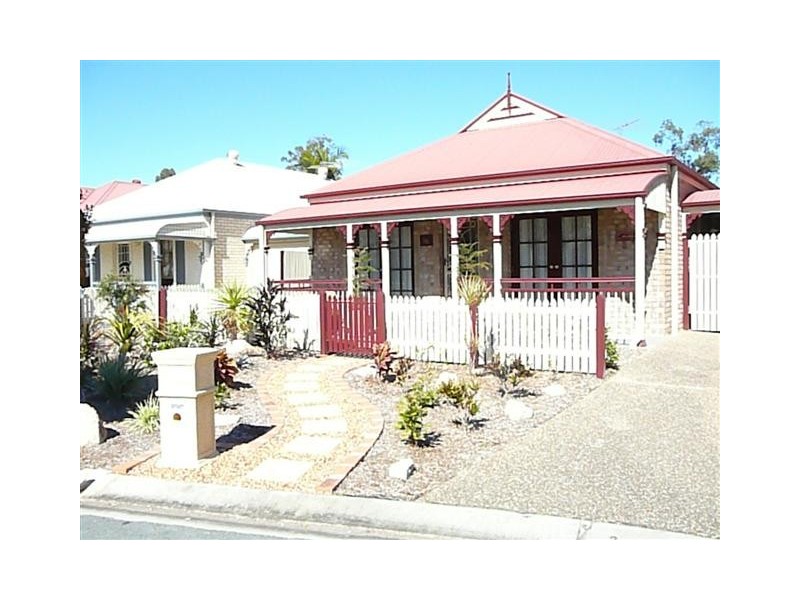 16 Babylon Place, Forest Lake QLD 4078