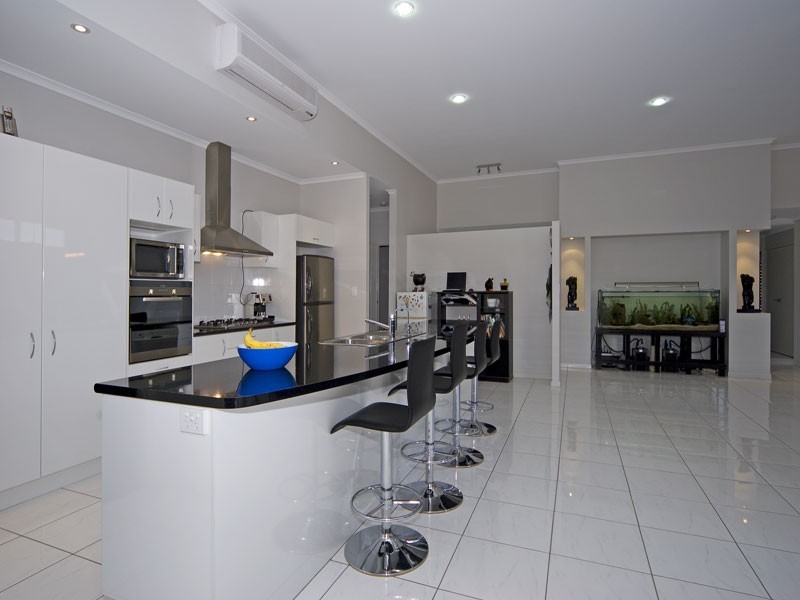 10 Waterhousia Crescent, Brookwater QLD 4300