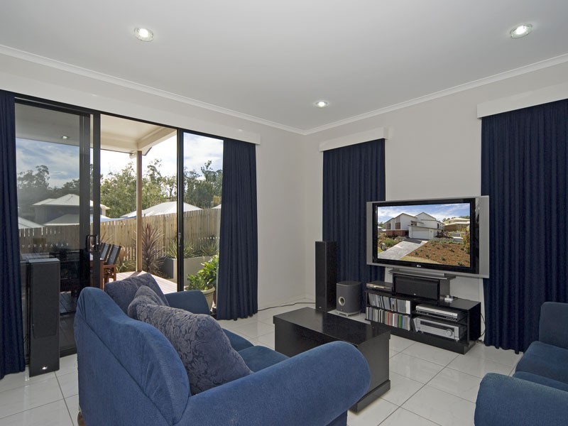 10 Waterhousia Crescent, Brookwater QLD 4300