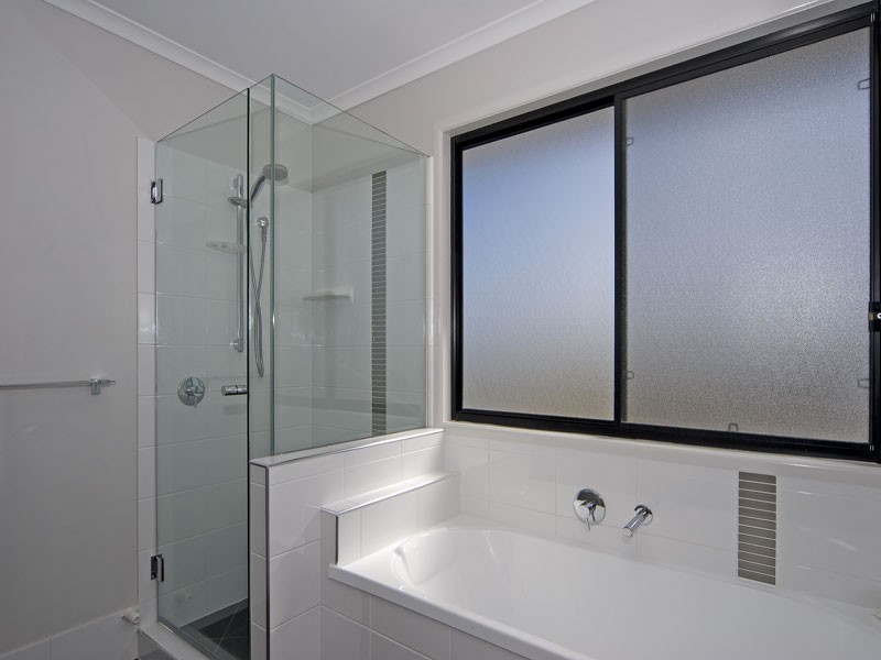 10 Waterhousia Crescent, Brookwater QLD 4300