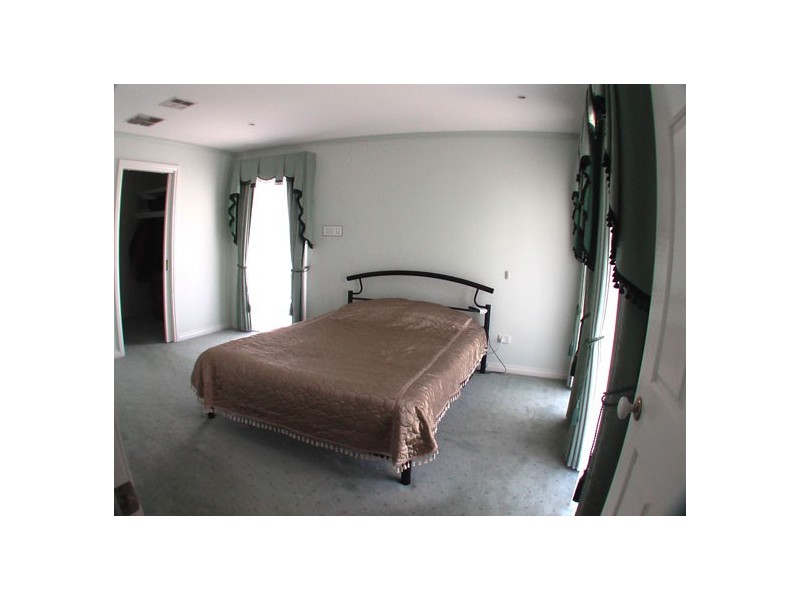 34 Golden Way, Hillside VIC 3037