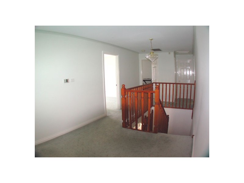 34 Golden Way, Hillside VIC 3037