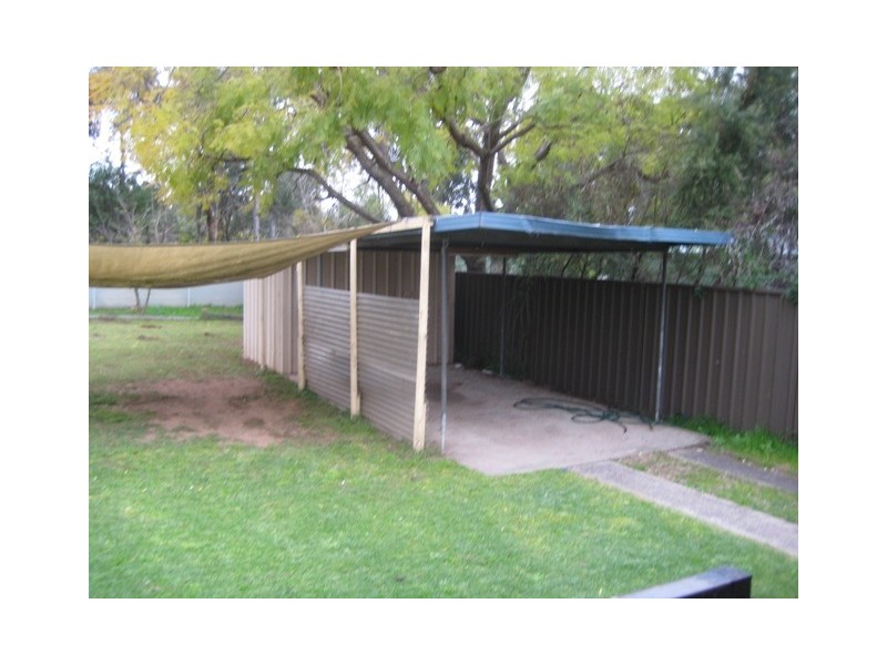 22 Bridges Avenue, Wattle Grove NSW 2173