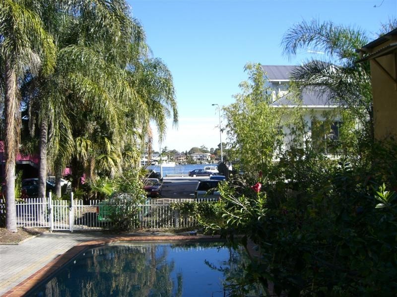 16/256 Kingford Smith Drive, Hamilton QLD 4007