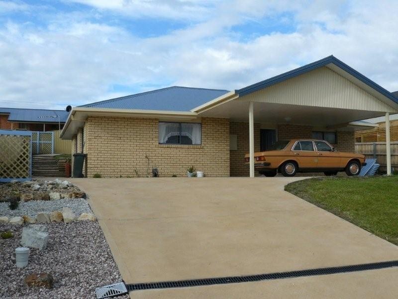 18 Kingfisher Street, Kingston TAS 7050