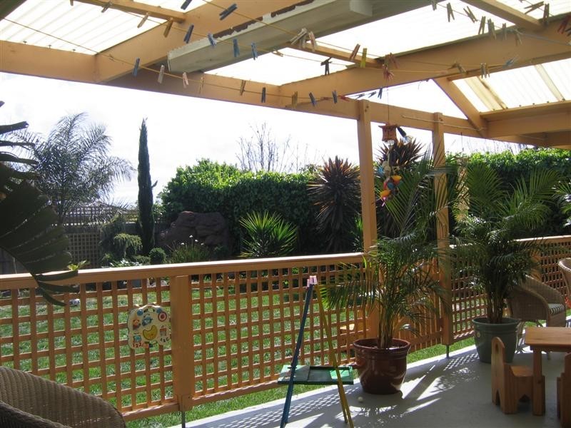 18 Pollywoodside Drive, Altona Meadows VIC 3028