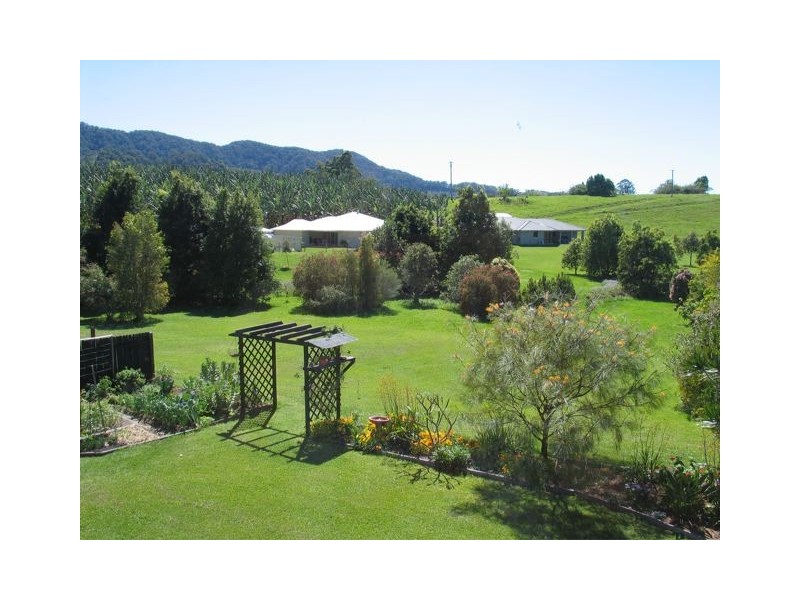 24 Roselands Drive, Coffs Harbour NSW 2450