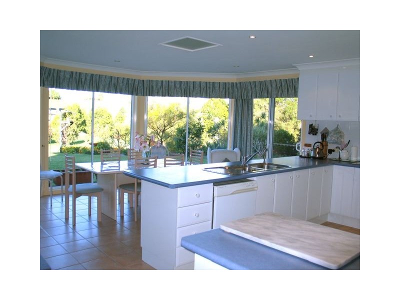 24 Roselands Drive, Coffs Harbour NSW 2450