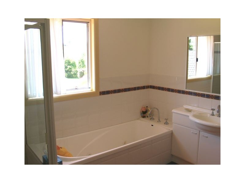 24 Roselands Drive, Coffs Harbour NSW 2450