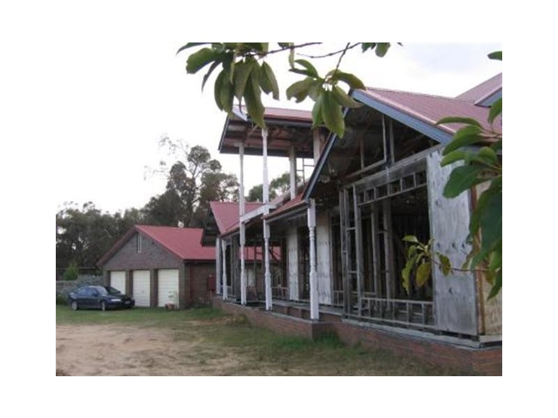 50A  Earlston Circuit, Cranbourne VIC 3977