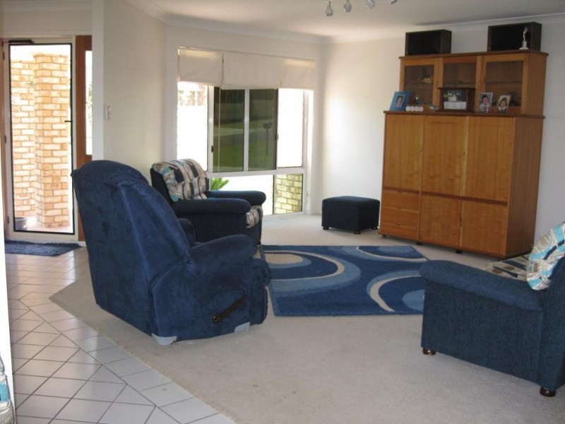 10 Whitewood Place, Arana Hills QLD 4054