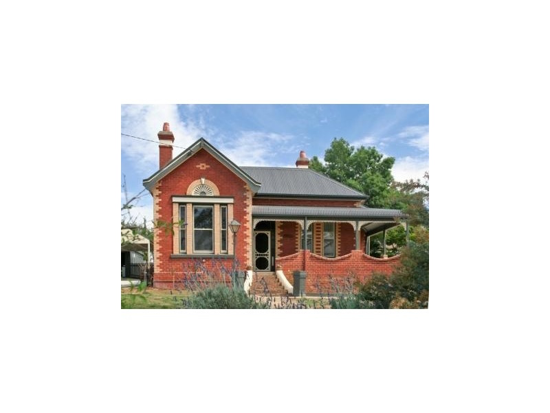 32 Spring Gully Road, Quarry Hill VIC 3550