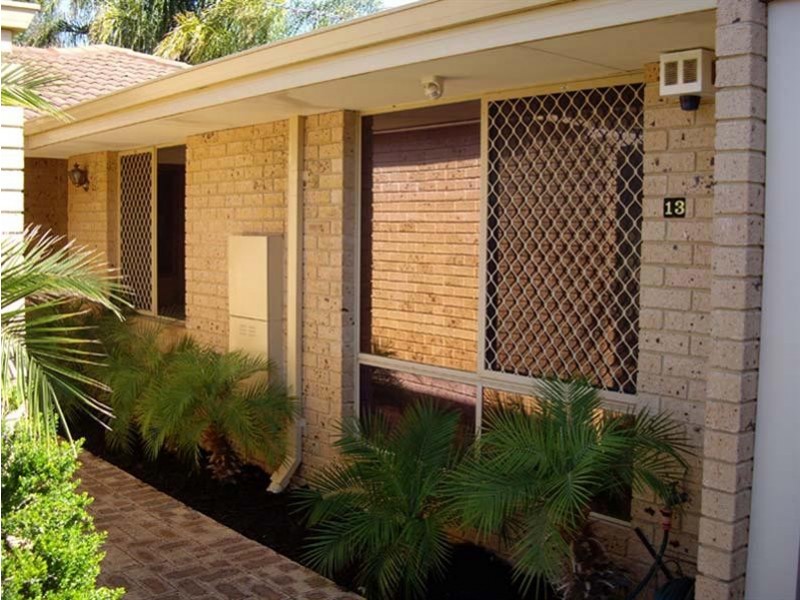 6 Palmerston Street, St James WA 6102