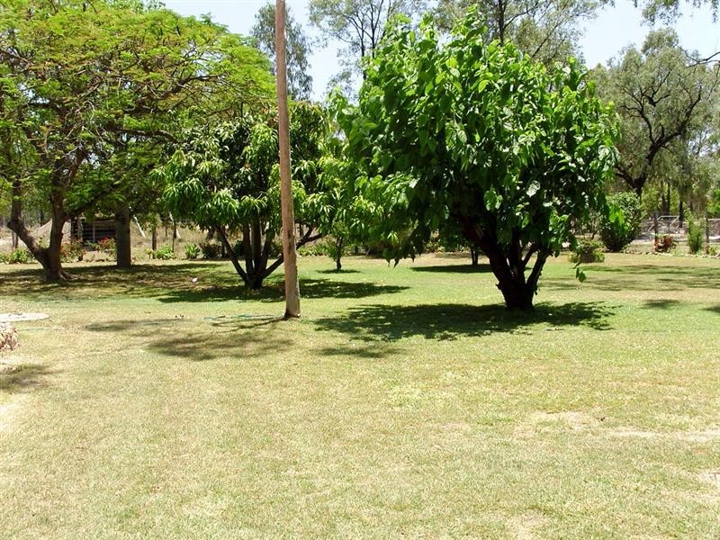 83 River Road, Sapphire QLD 4702