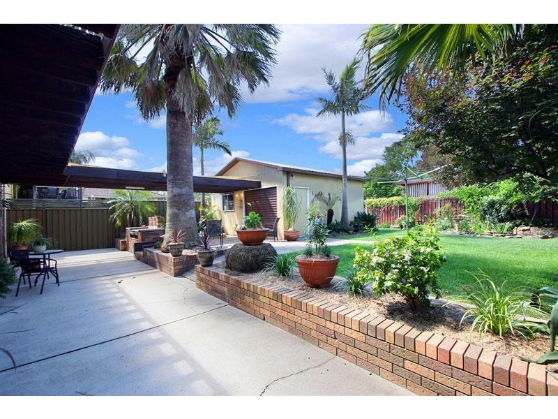 32 Andrew Thompson Drive, Mcgraths Hill NSW 2756