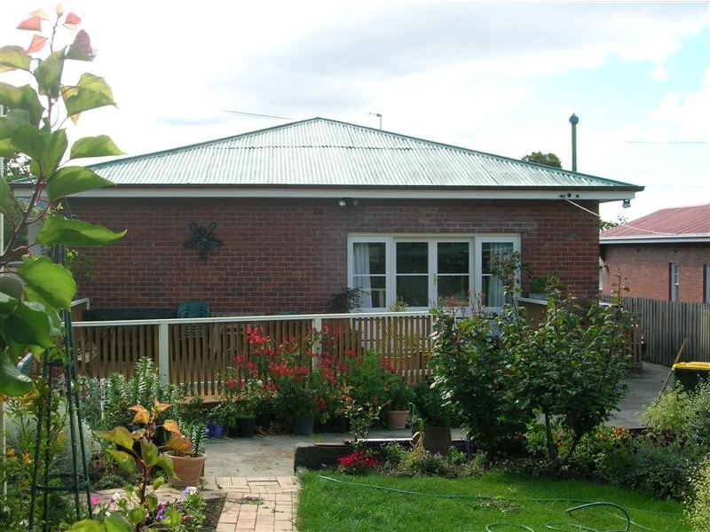 3 Honora Avenue, New Town TAS 7008