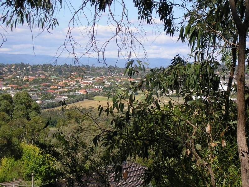 59 Neuparth Road, Croydon North VIC 3136