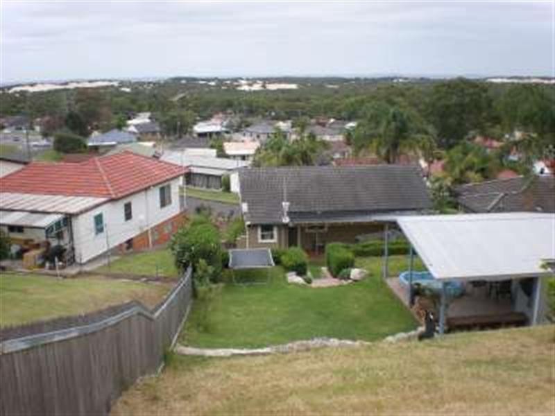 17 Warrior Street, Belmont North NSW 2280