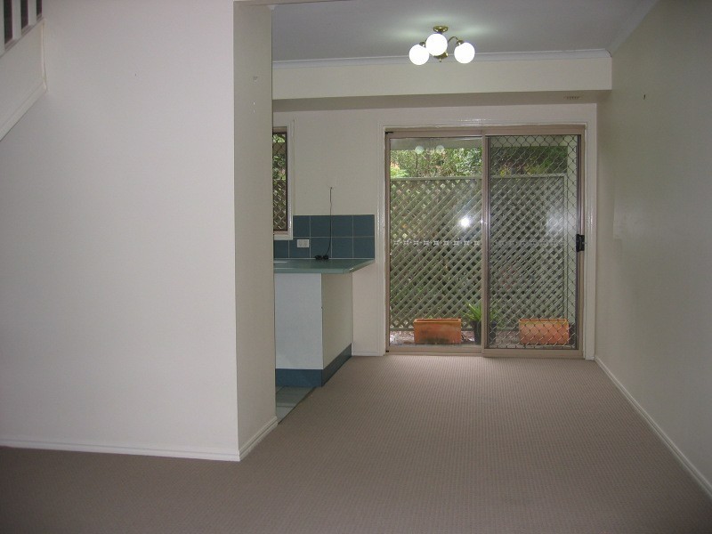 23/13 Bridge Street, Redbank QLD 4301