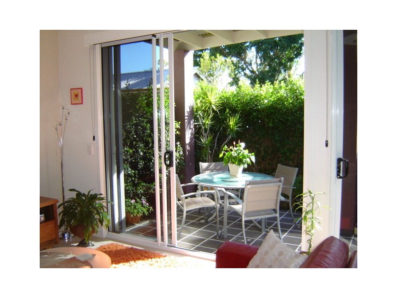 3/8 Hervey Street, Hervey Bay QLD 4655