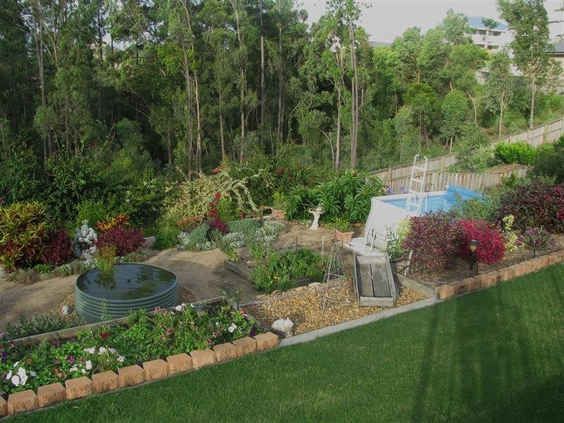 11 Huxley Court, Pacific Pines QLD 4211