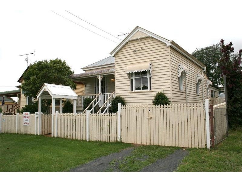 54 Tolmie Street, South Toowoomba QLD 4350