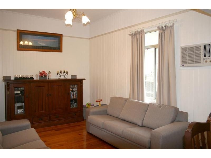 54 Tolmie Street, South Toowoomba QLD 4350