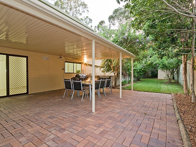 19 Teague Street, Indooroopilly QLD 4068