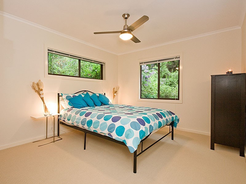 19 Teague Street, Indooroopilly QLD 4068