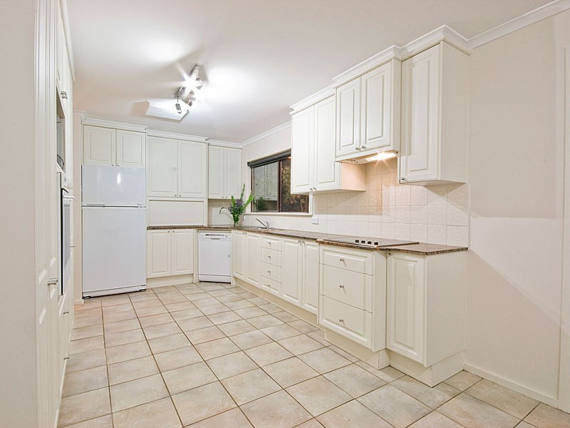 19 Teague Street, Indooroopilly QLD 4068