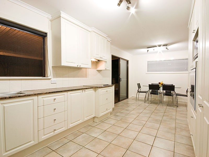 19 Teague Street, Indooroopilly QLD 4068