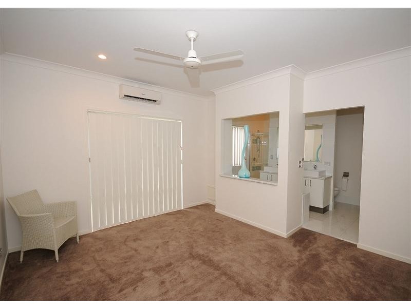 144 Truro Street, Urangan QLD 4655