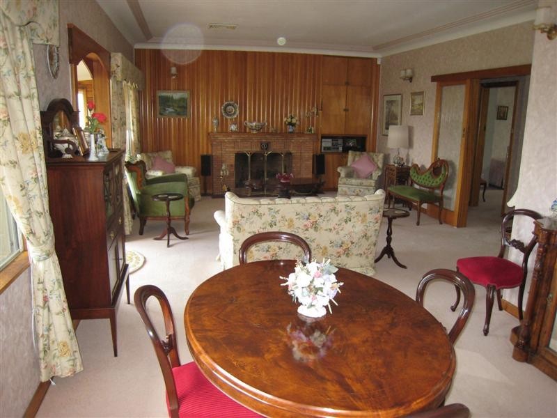 49 Blaxland Road, Wentworth Falls NSW 2782