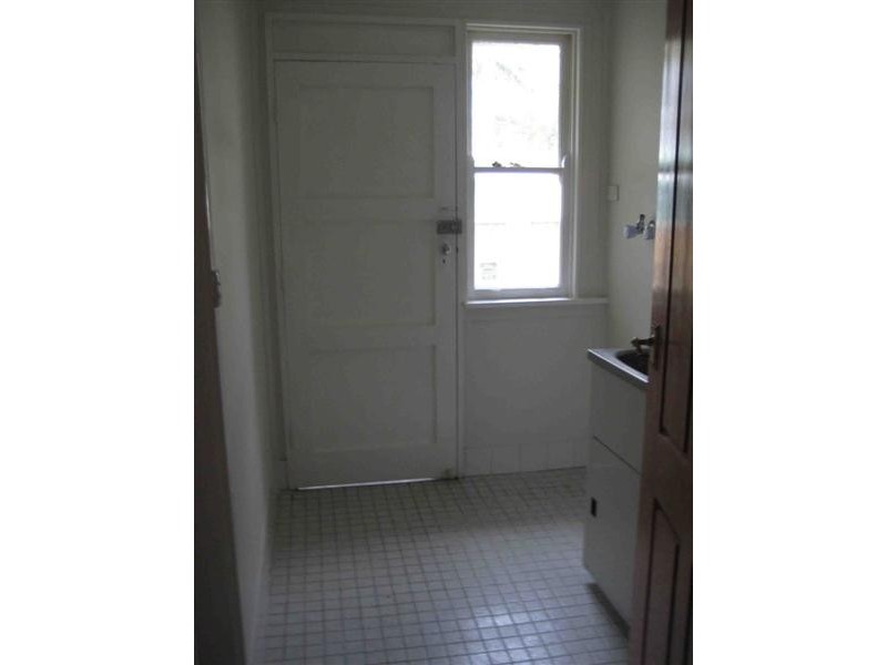 42 Brallos Avenue, Holsworthy NSW 2173