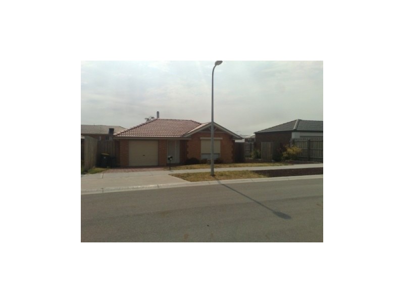 14 Triumph Way, Skye VIC 3977