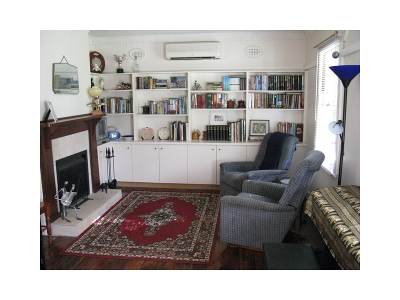 32 West Street, Nowra NSW 2541