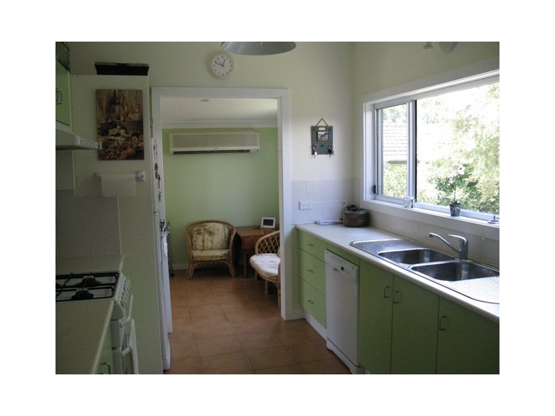 32 West Street, Nowra NSW 2541