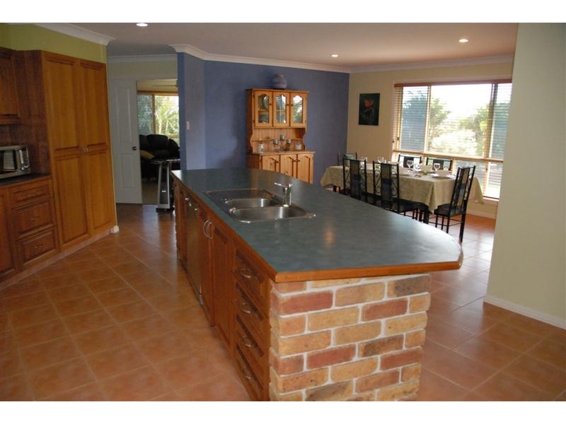 4 Orlabah Avenue, Innes Park QLD 4670