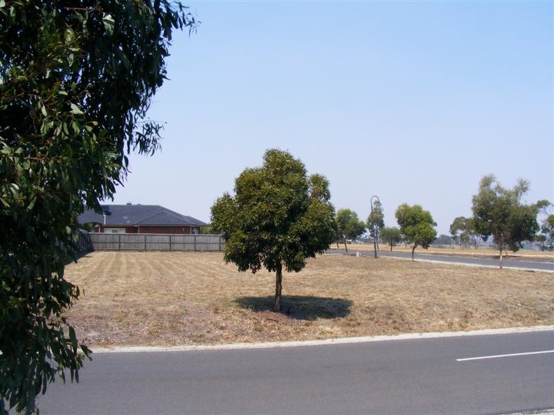 24 The Skyline, Sunbury VIC 3429